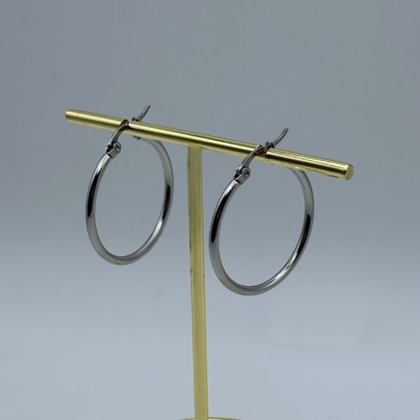 Essential Silver Hoop Earrings (30mm)