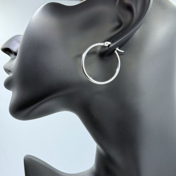 Essential Silver Hoop Earrings (30mm)