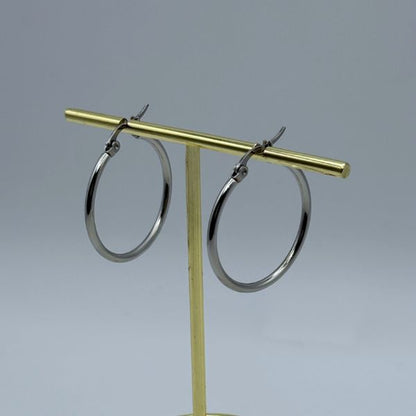 Essential Silver Hoop Earrings (30mm)