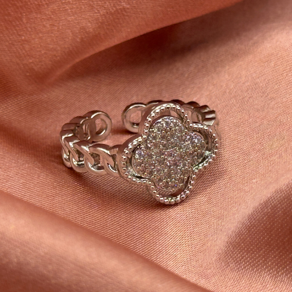 Clover Link Ring – Silver