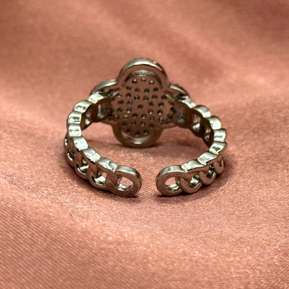 Clover Link Ring – Silver