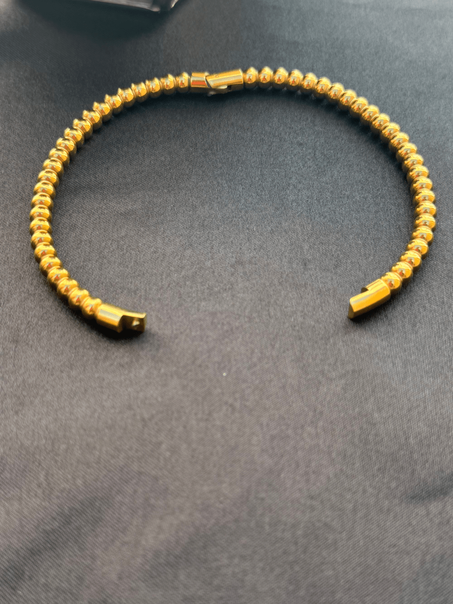 Minimalist Halo Bangle Gold